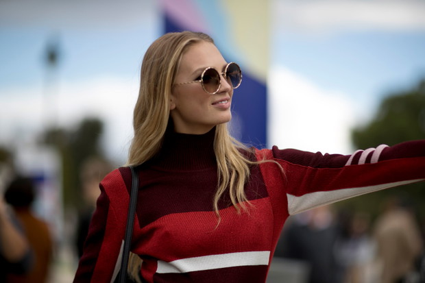 Street fashion: modelki off duty na Paris Fashion Week SS17