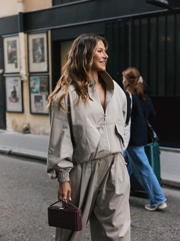„Olive Crush Jacket” z Zary – viralowa kurtka jesieni 2025