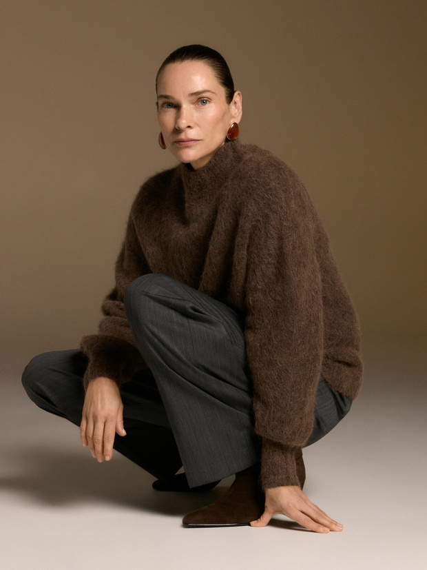 Sweter z moherem Reserved „olive green” – elegancja w stylu Celine