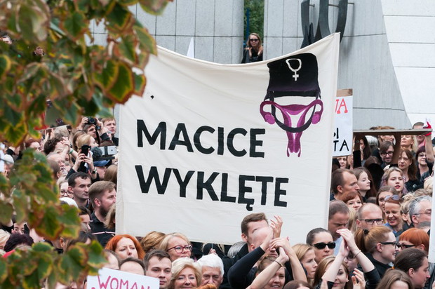 Manifestacja Żarty się skończyły! Moje ciało, moja sprawa, Warszawa, 1