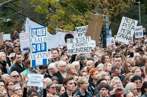 Manifestacja Żarty się skończyły! Moje ciało, moja sprawa, Warszawa, 1