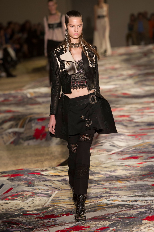 Alexander McQueen wiosna-lato 2017