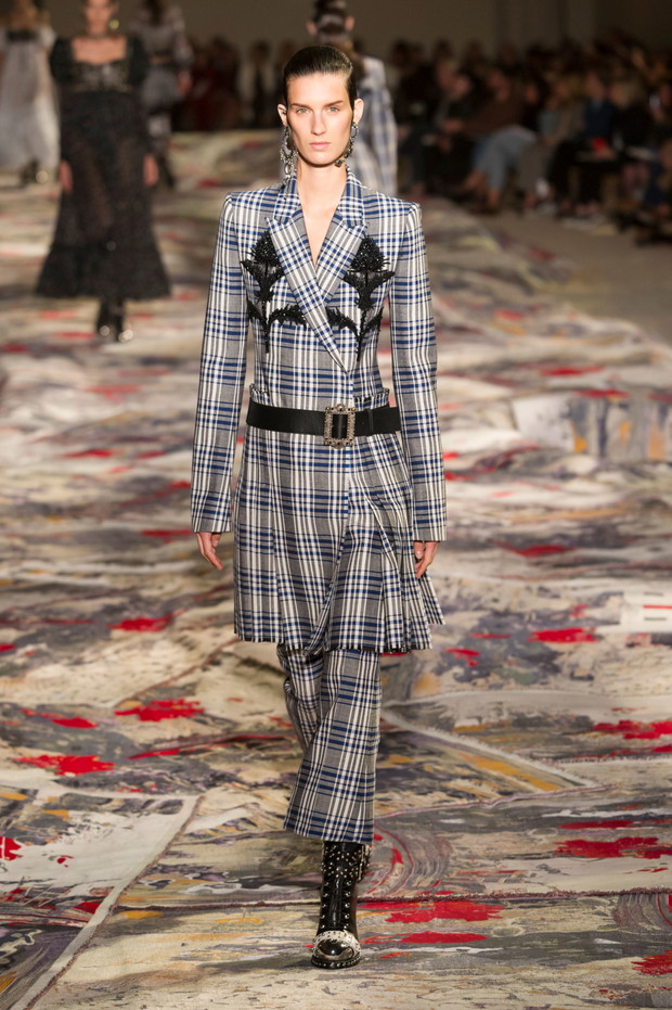 Alexander McQueen wiosna-lato 2017