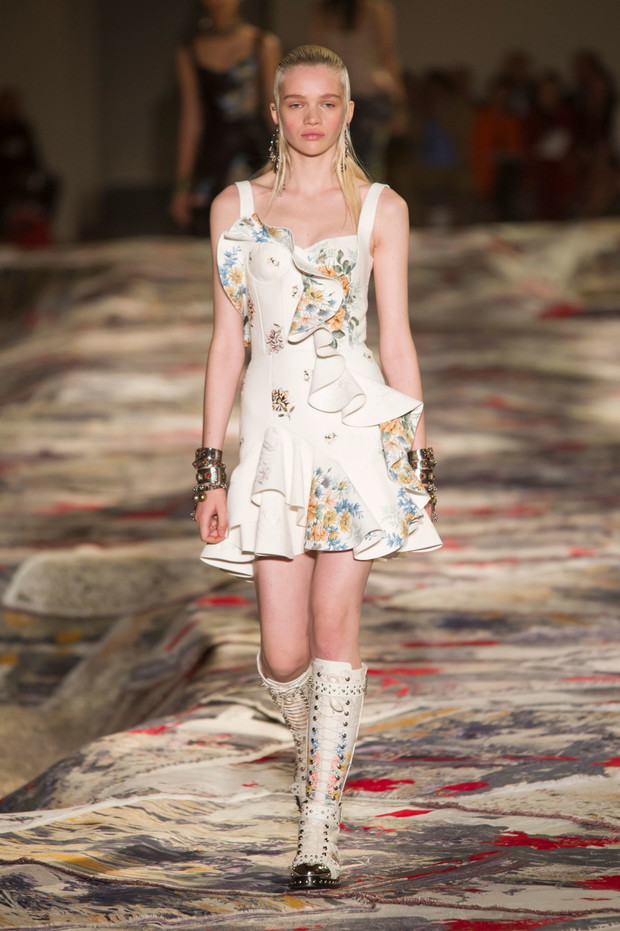 Alexander McQueen wiosna-lato 2017