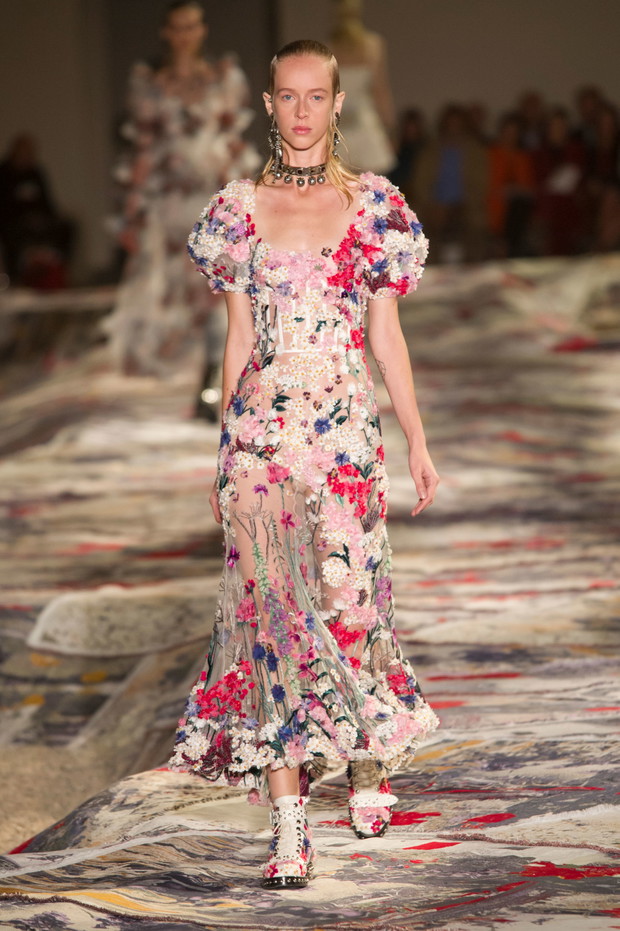 Alexander McQueen wiosna-lato 2017