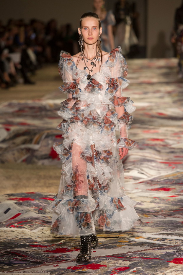 Alexander McQueen wiosna-lato 2017