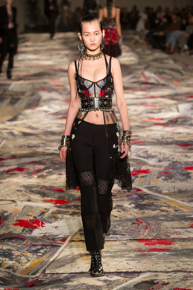 Alexander McQueen wiosna-lato 2017