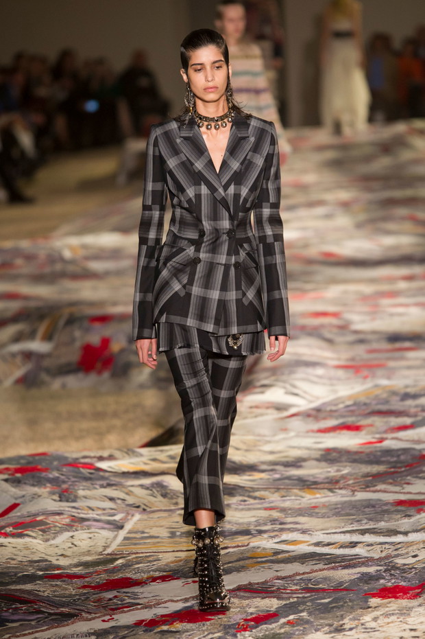 Alexander McQueen wiosna-lato 2017