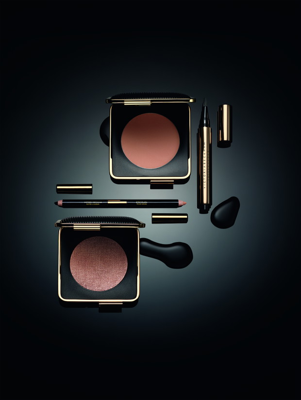 Matowy brązer w odcieniu Java Sun i rozświetlacz w odcieniu Modern Mercury z kolekcji Victoria Beckham dla Estee Lauder.