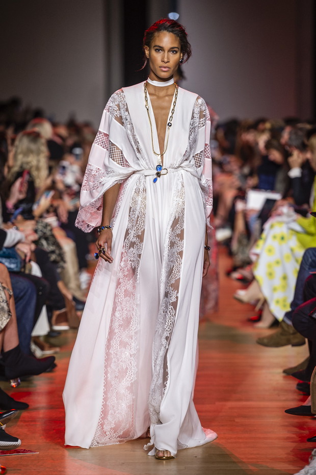 Pokaz Elie Saab SS19