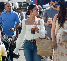 Vanessa Hudgens w Los Angeles, 21.12.2018.