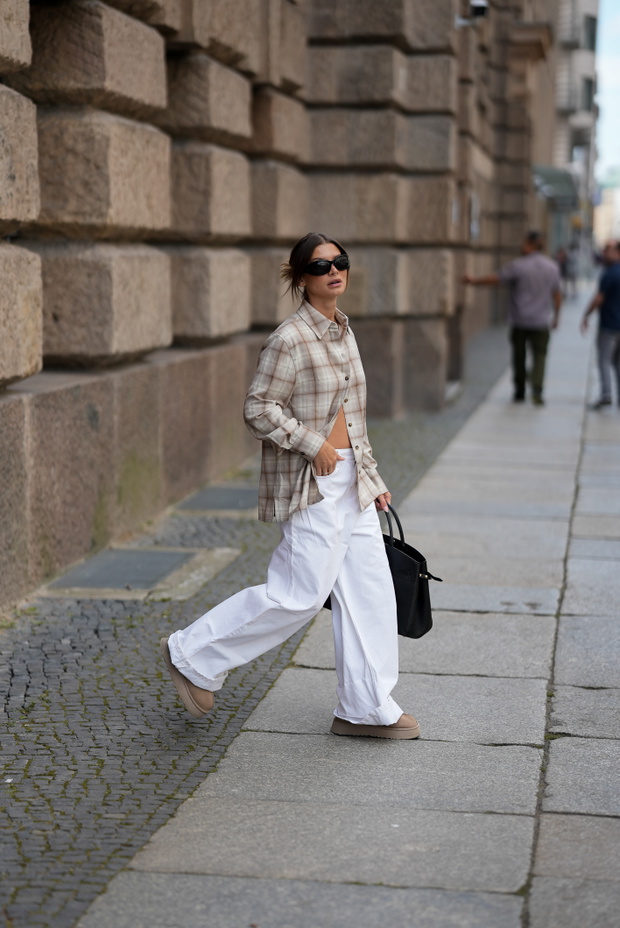 Zimowe sneakersy UGG – sposób Paryżanek na trend „cozy chic”