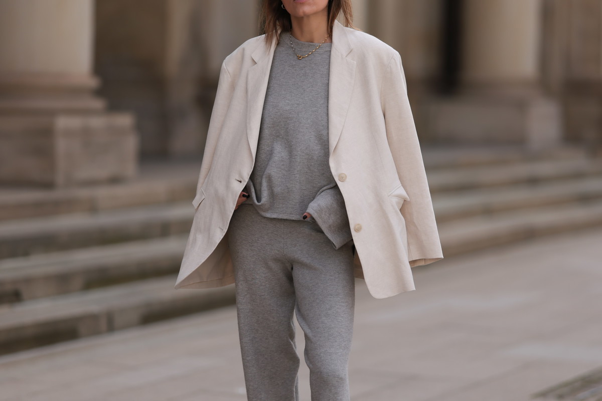 „Cashmere joggers” – hit minimalistek z Kopenhagi na zimę 2025
