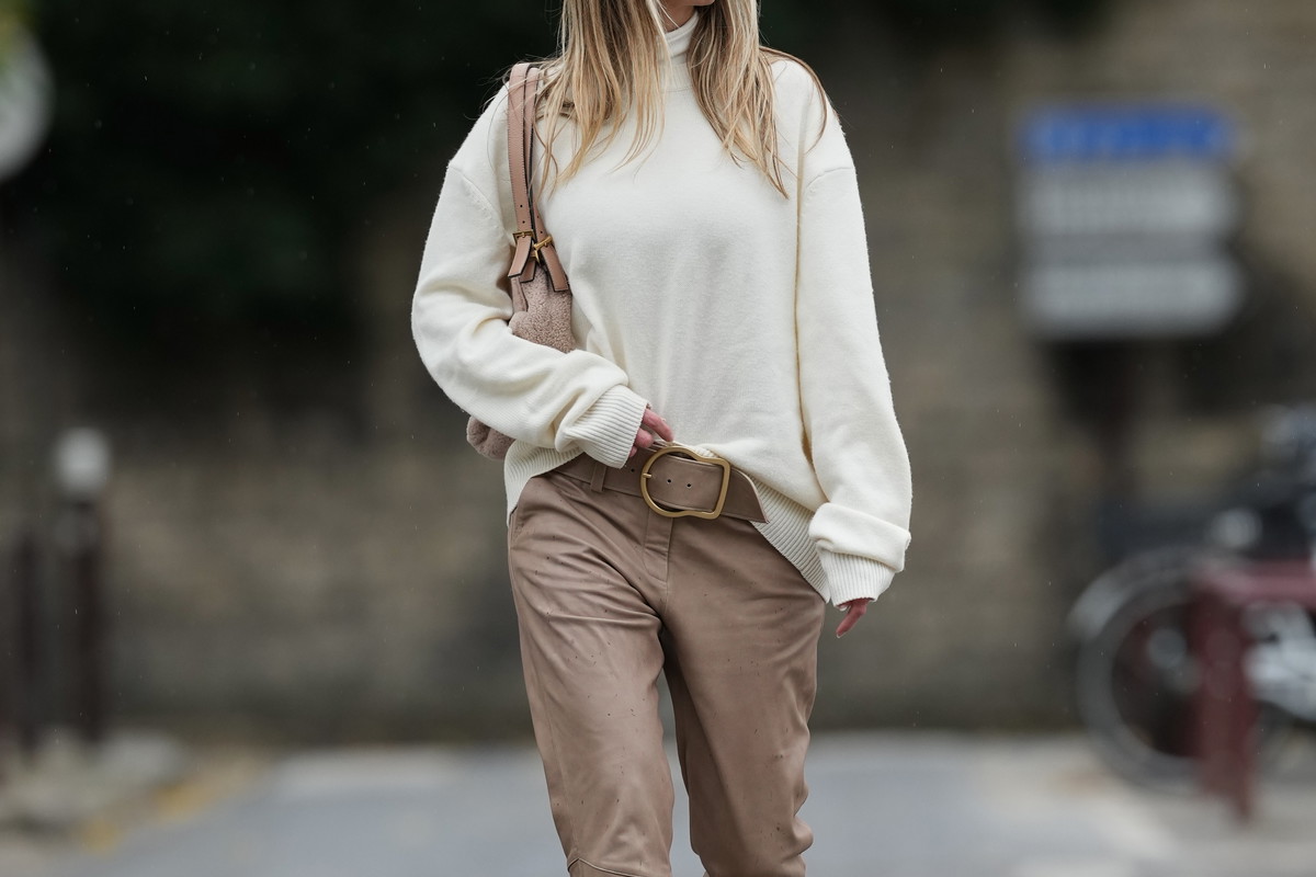 „Hazelnut brown pants” – nowa alternatywa dla denimu z Paryża