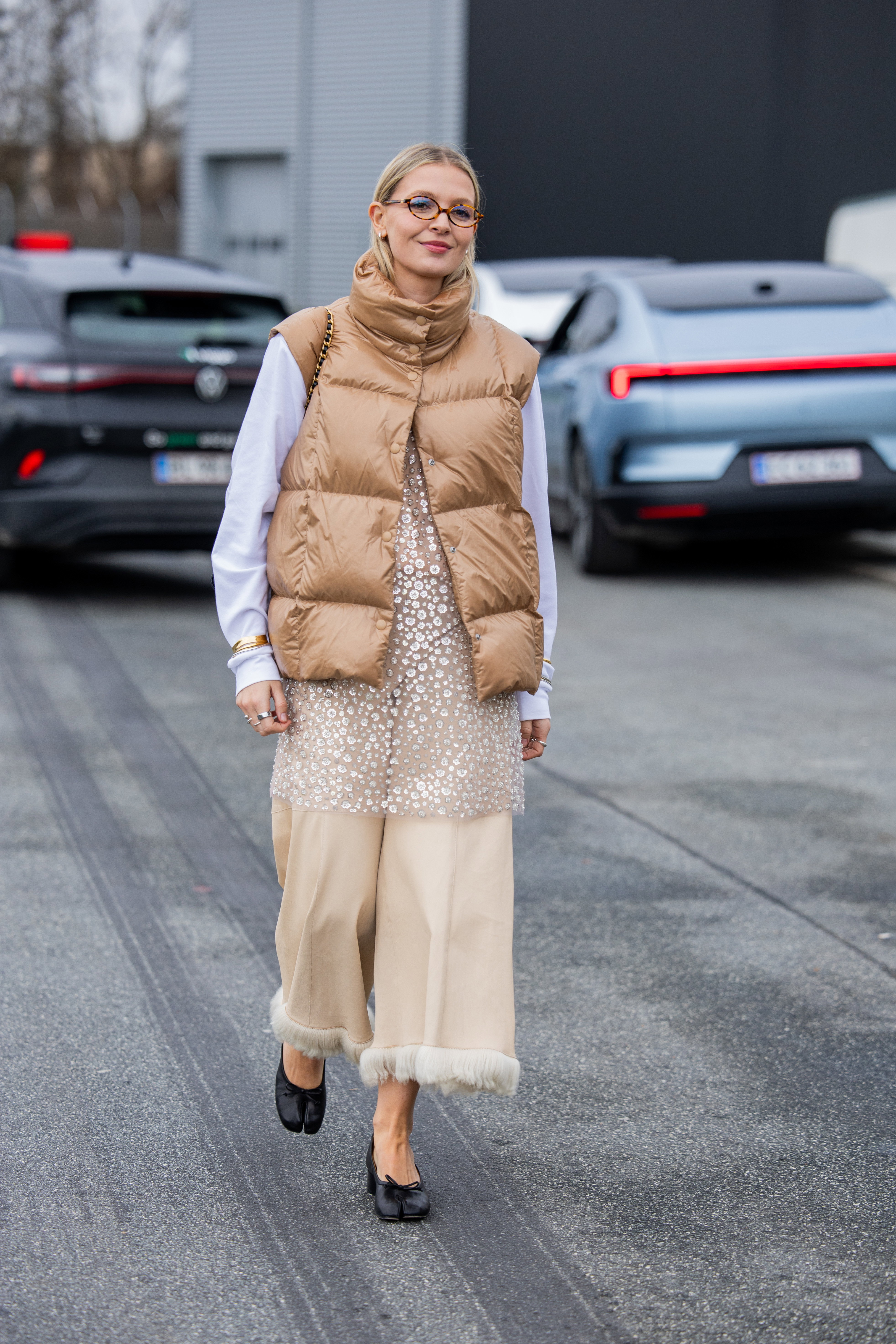 „Puffer vest” – powrót w chic wersji. Hit skandynawek na zimę 2025