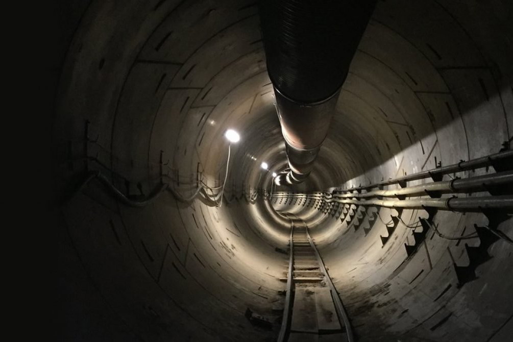 Tunel wybudowany przez Boring Company pod Los Angeles