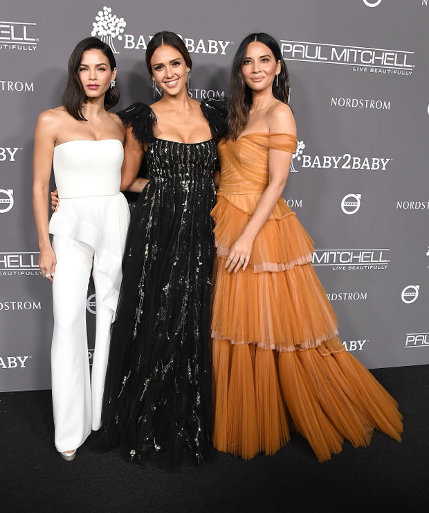 Jenna Dewan, Jessica Alba i Olivia Munn na gali Baby2Baby 2018.