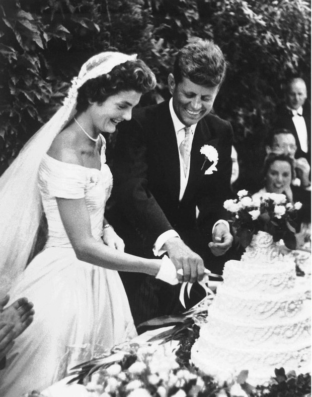 Słynne suknie ślubne gwiazd, Jacqueline Kennedy, 1953 rok