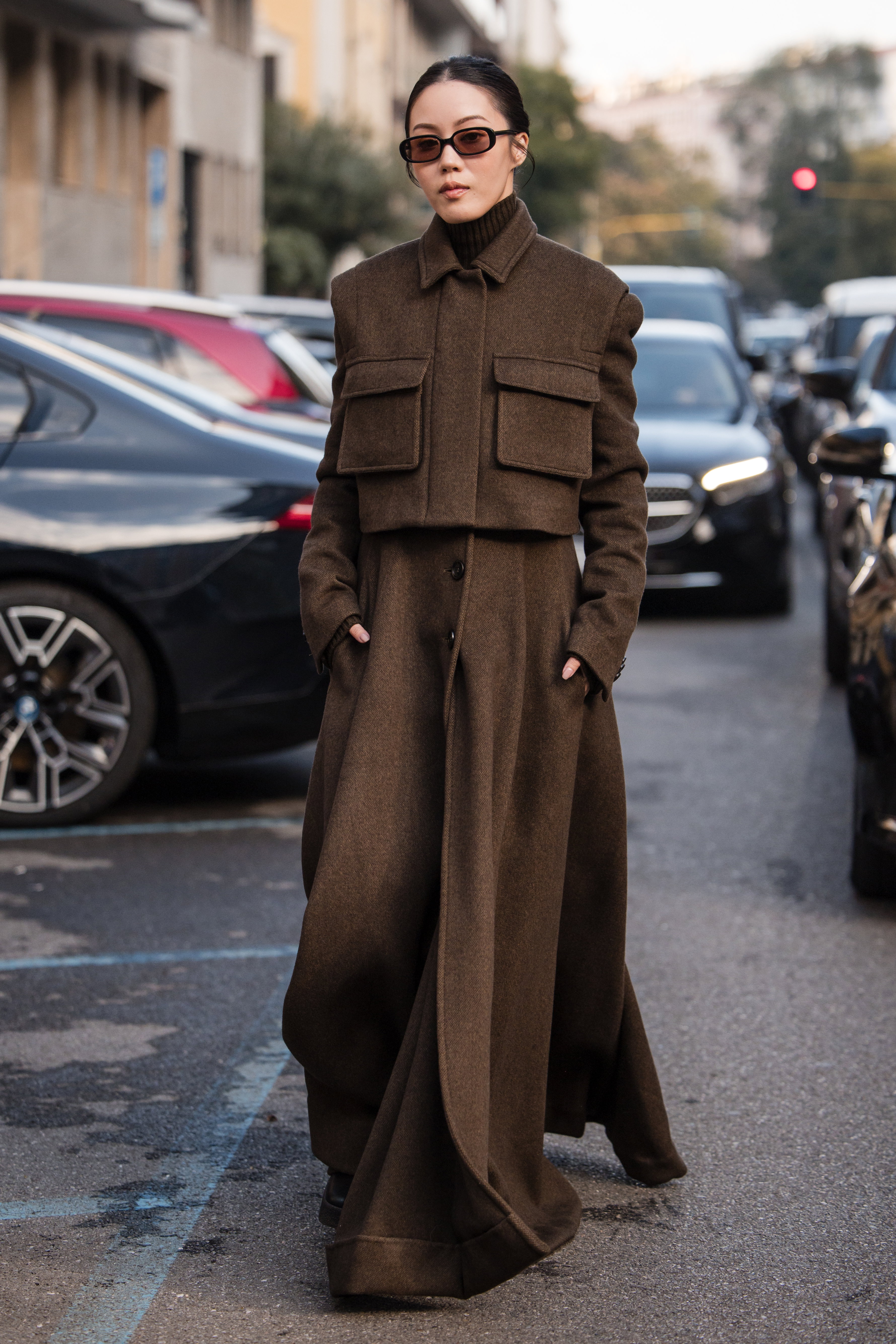 Cropped Outerwear – krótka kurtka sezonu 2025/2026
