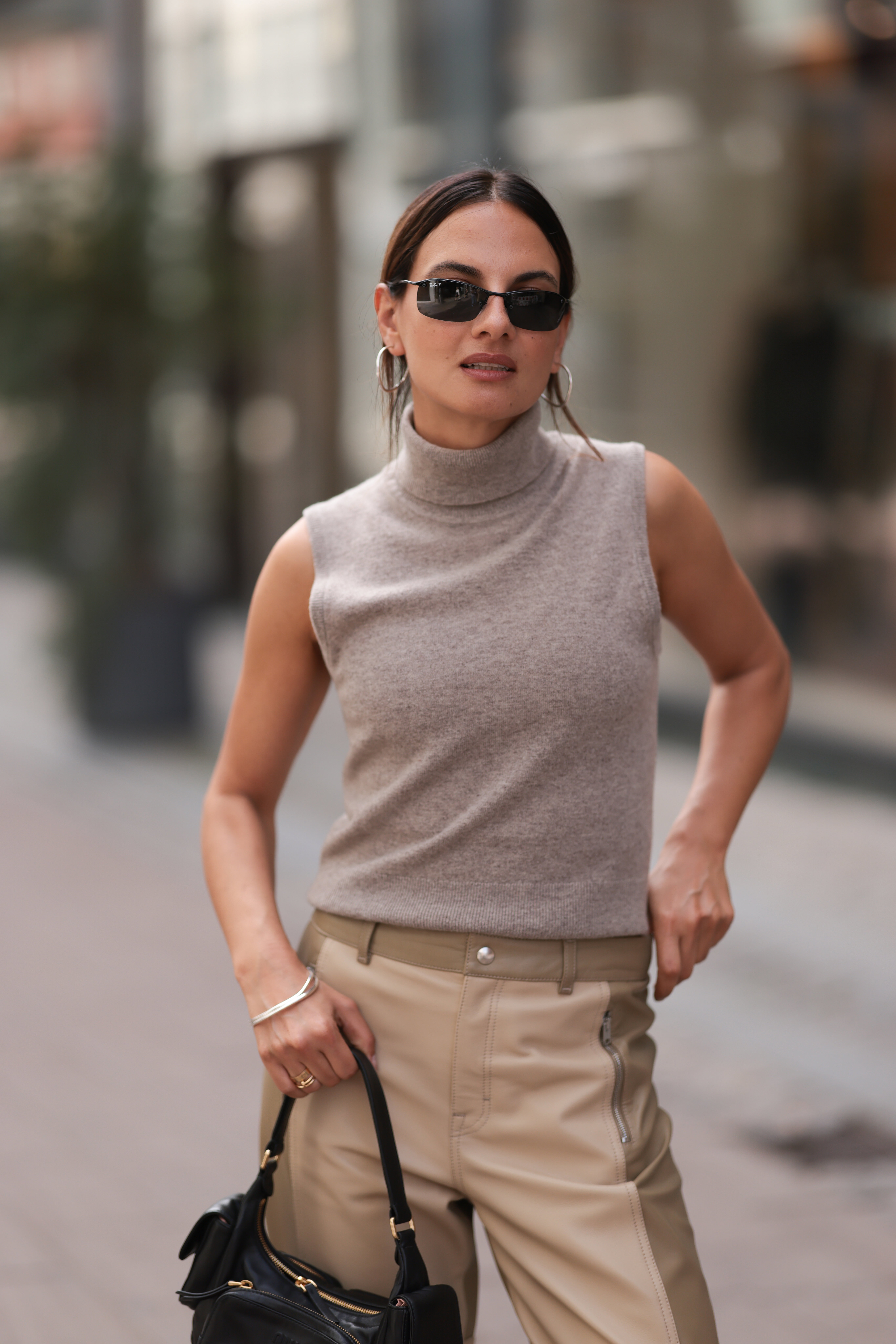 Cienki turtleneck 2026. Nowa baza stylu 40+