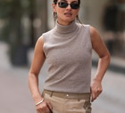 Cienki turtleneck 2026. Nowa baza stylu 40+