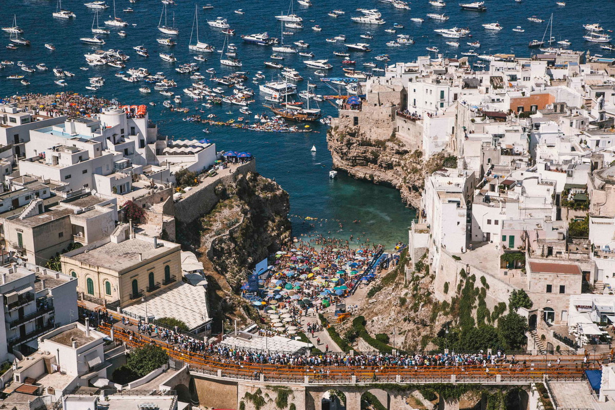 Włoskie miasteczko Polignano a Mare
