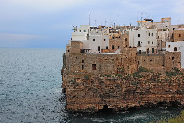 Włoskie miasteczko Polignano a Mare