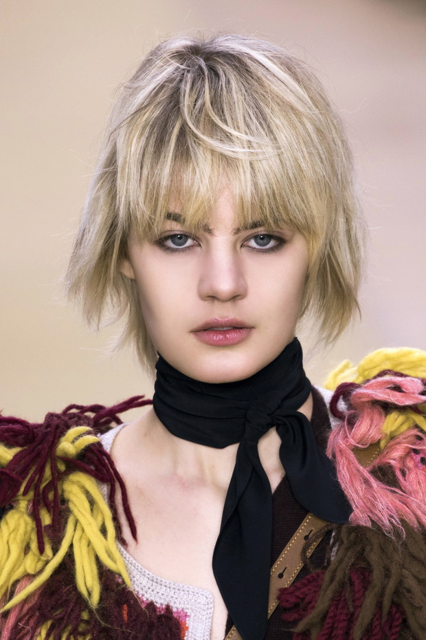 Krótkie fryzury blond, Chloé