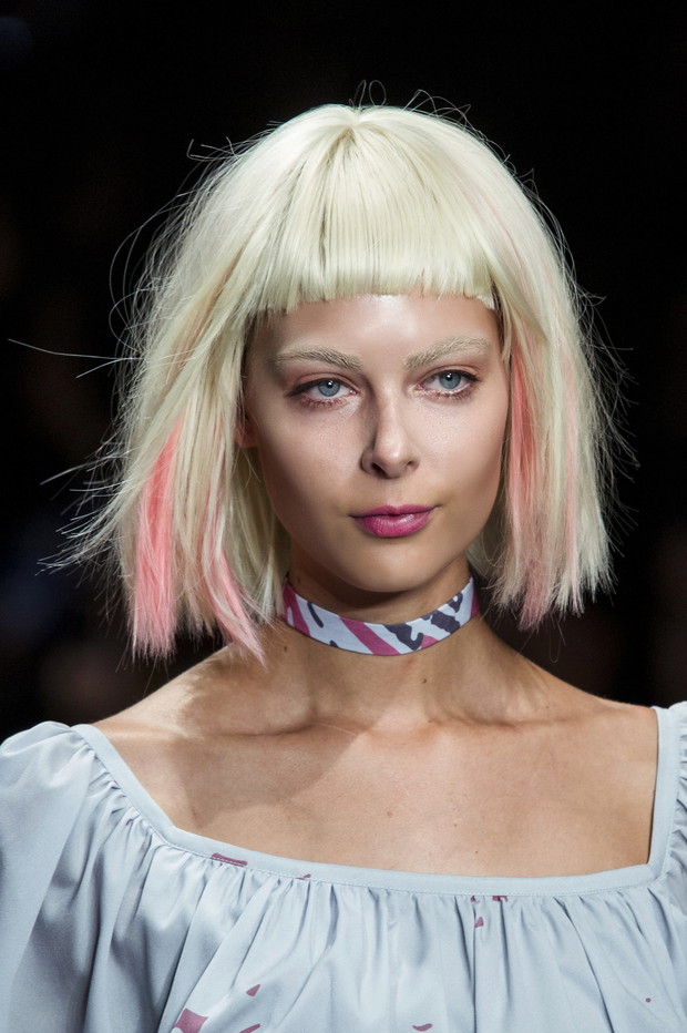 Krótkie fryzury blond, Vivienne Hu
