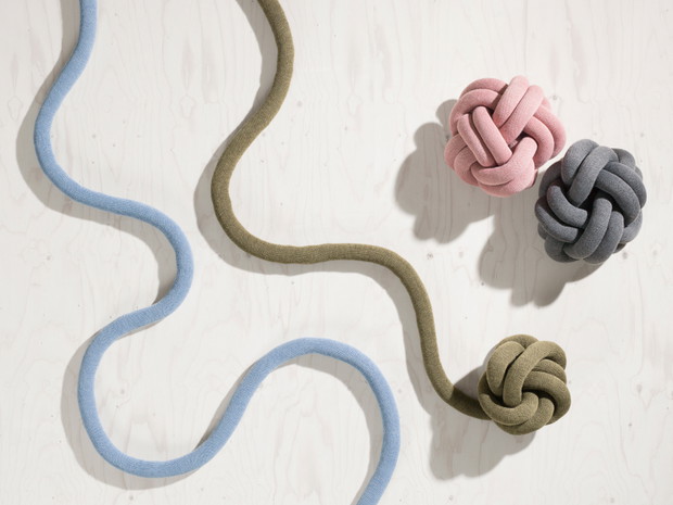 Poduszki Knot Cushion, Design House Stockholm, fot. mat. prasowe