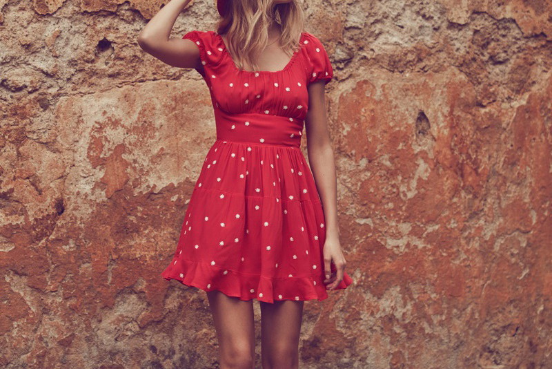 Magdalena Frąckowiak w lookbooku For Love & Lemons wiosna 2017
