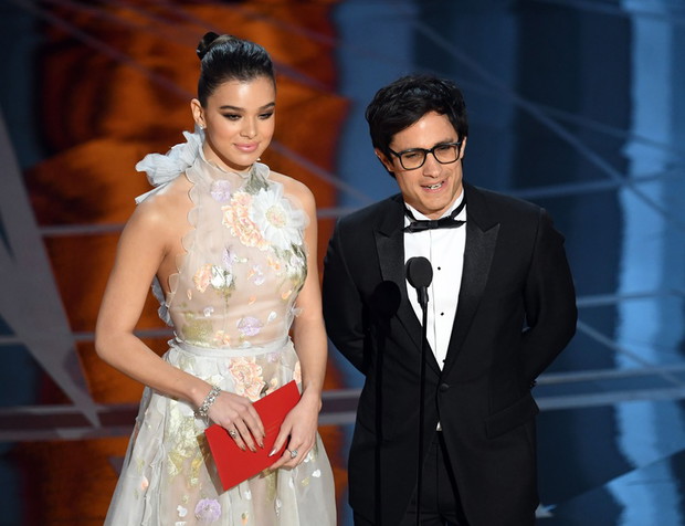 Oscary 2017: Gael Garcia Bernal przeciwko Murowi Trumpa