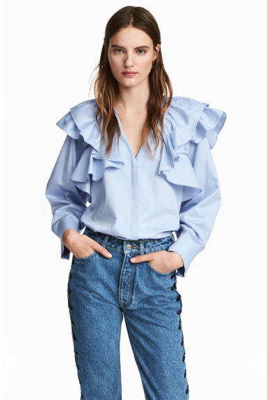 Romantyczne bluzki z falbankami, H&M, 149zł