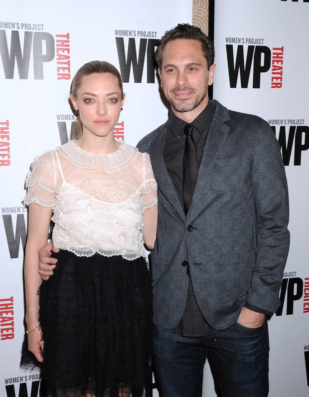 Amanda Seyfried i Thomas Sadoski na gali Women of Achievement Awards 2015