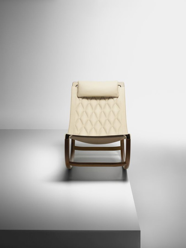 Lune Chair, Marcel Wanders, Objects Nomades 2017 , Louis Vuitton