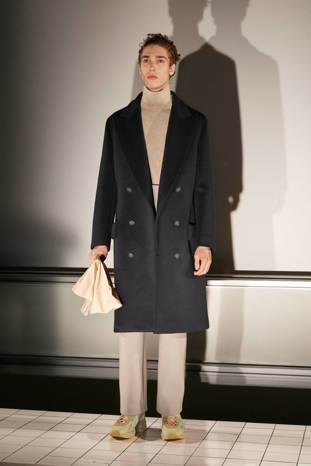 Mikołaj na prezentacji Acne Studio.