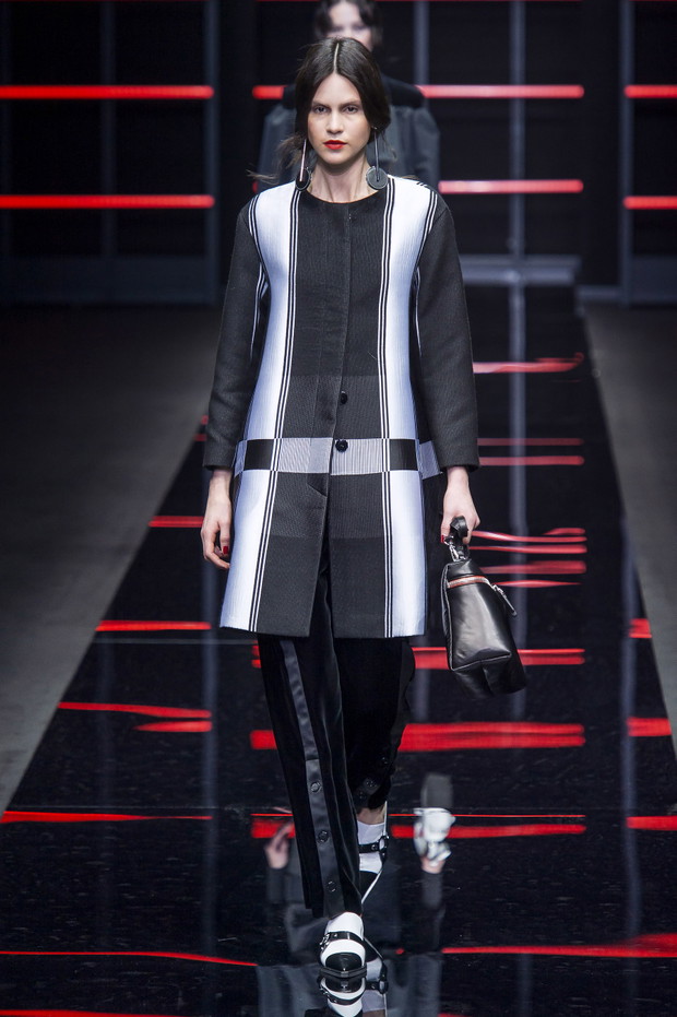 Pokaz Emporio Armani AW19