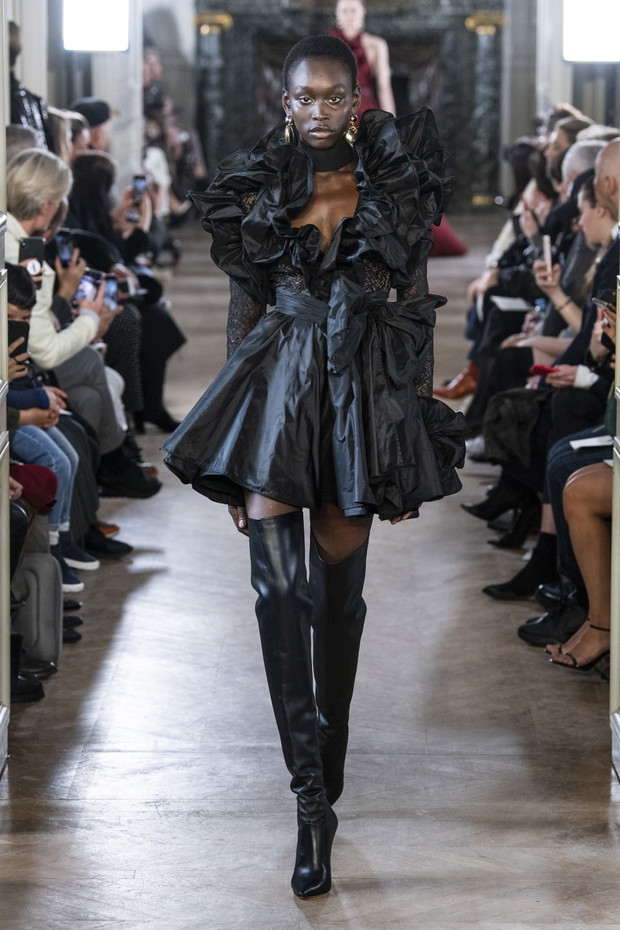 Pokaz Elie Saab AW19