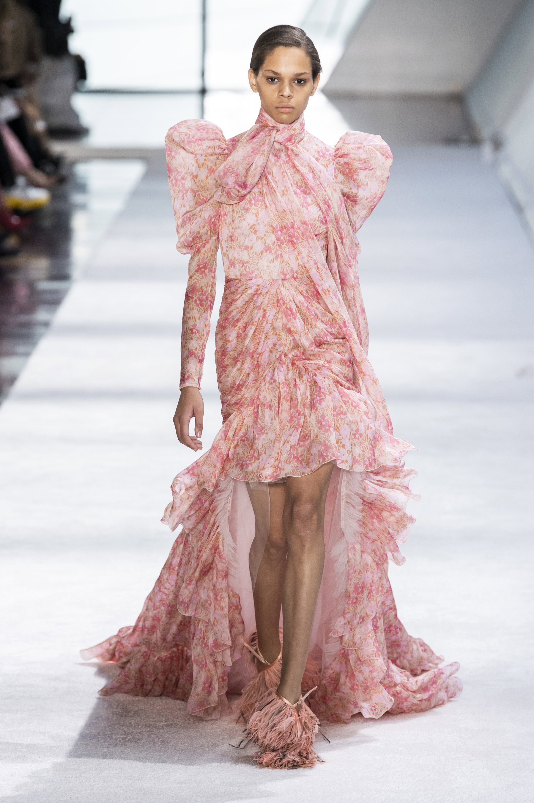 Pokaz Giambattista Valli AW19