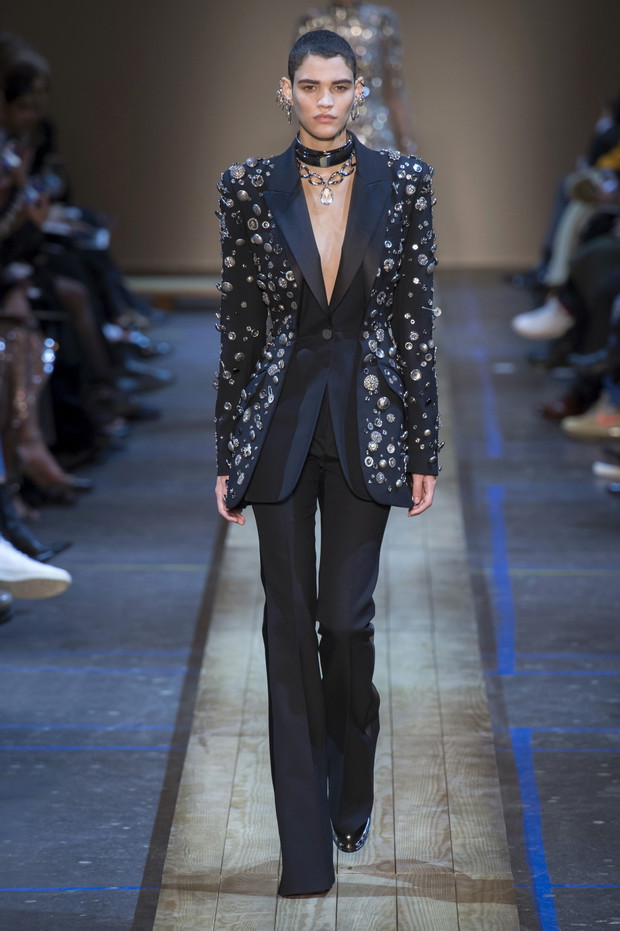 Pokaz Alexander McQueen AW19