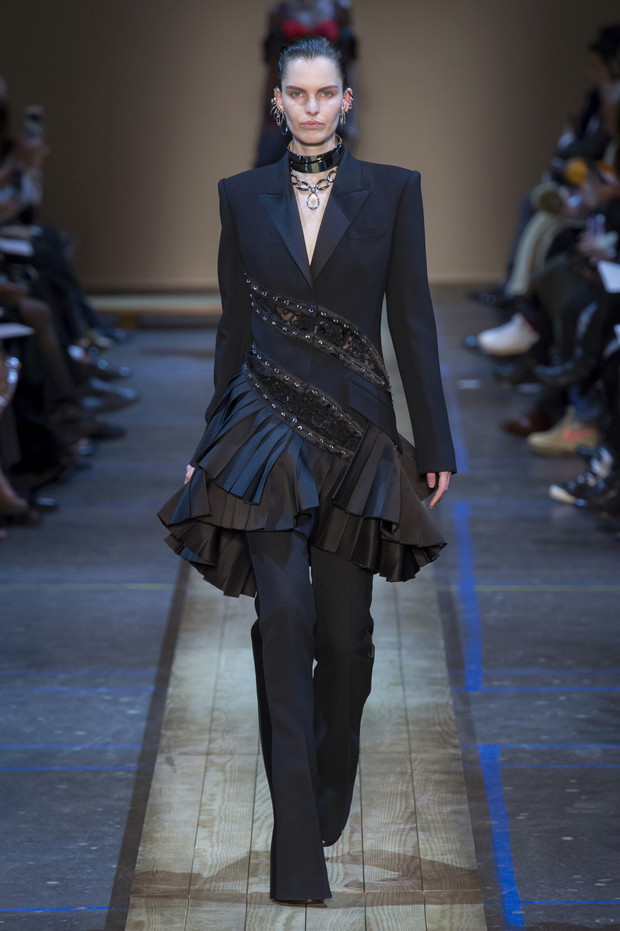 Pokaz Alexander McQueen AW19
