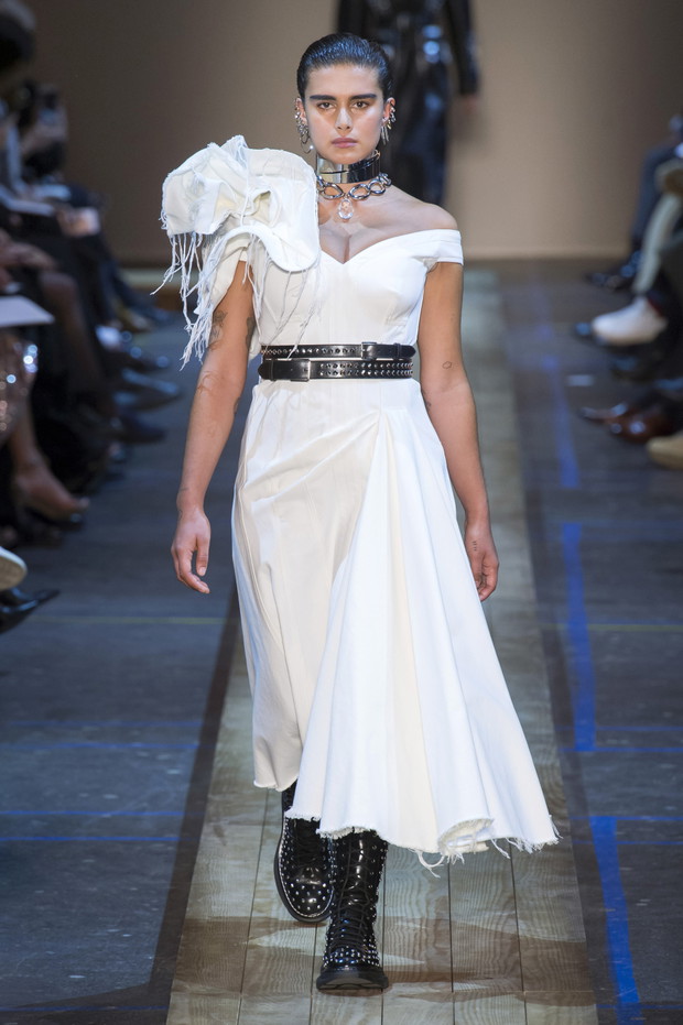 Pokaz Alexander McQueen AW19