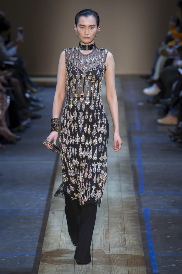 Pokaz Alexander McQueen AW19