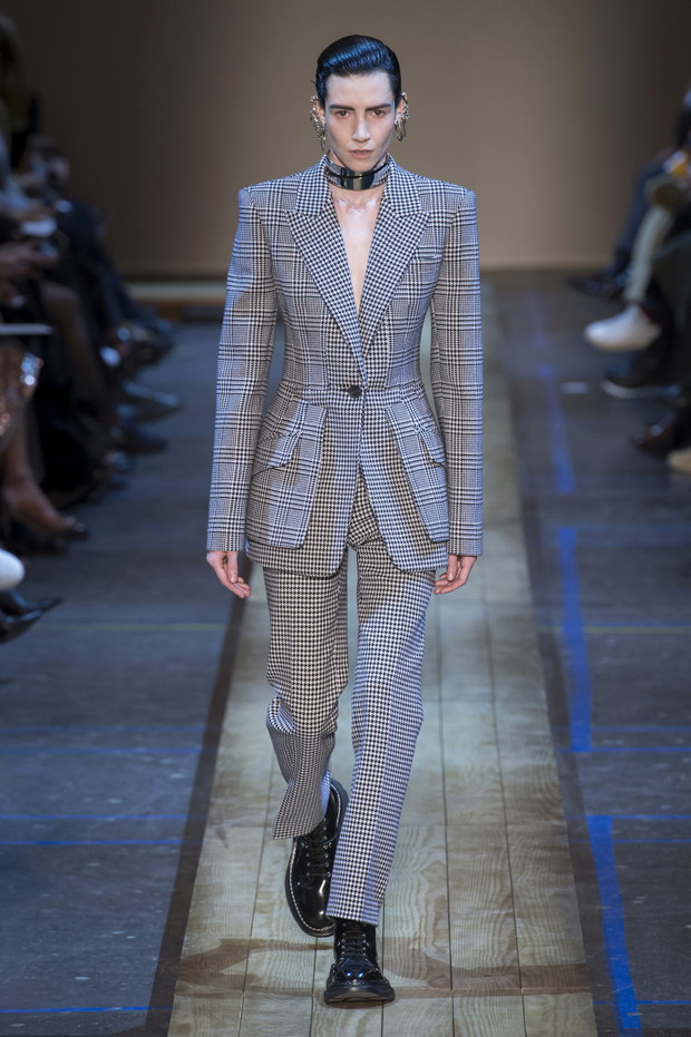 Pokaz Alexander McQueen AW19
