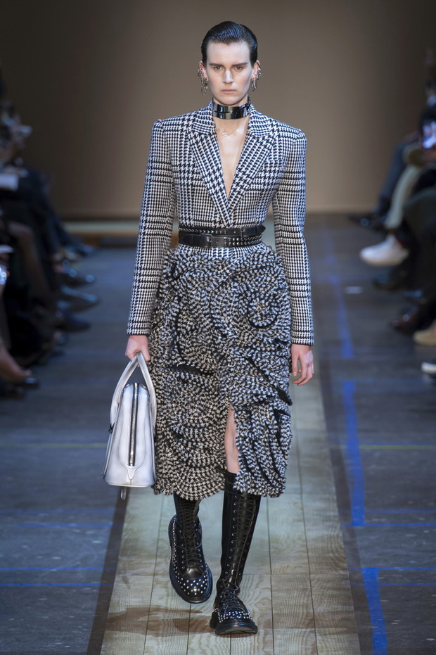 Pokaz Alexander McQueen AW19