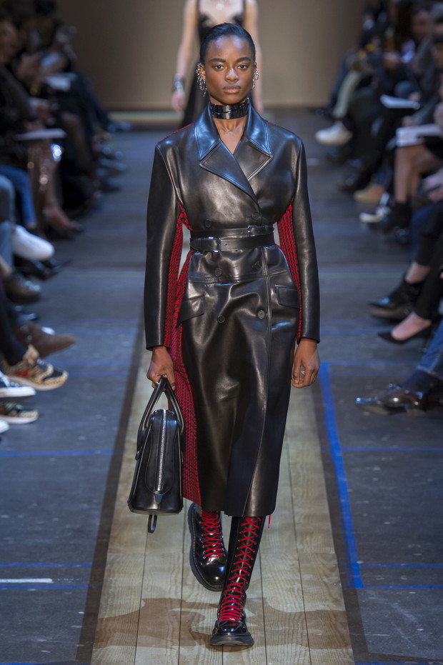 Pokaz Alexander McQueen AW19