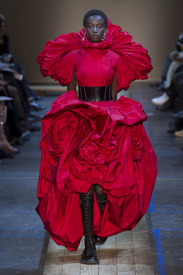 Pokaz Alexander McQueen AW19