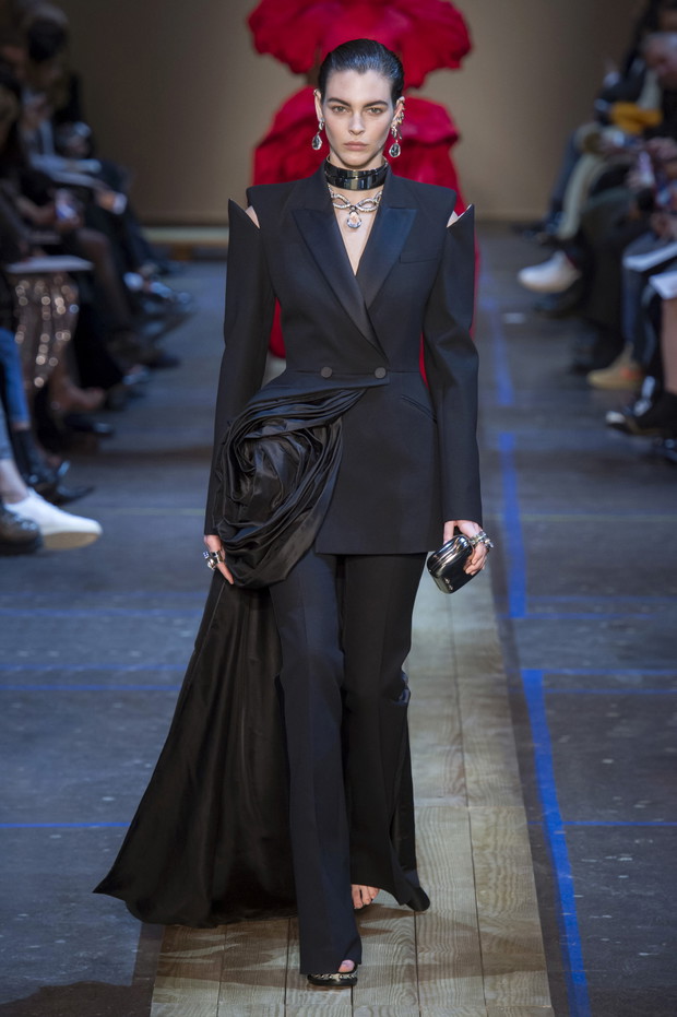 Pokaz Alexander McQueen AW19