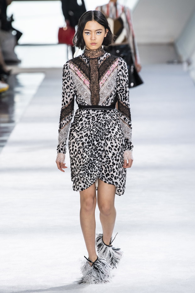 Pokaz Giambattista Valli AW19