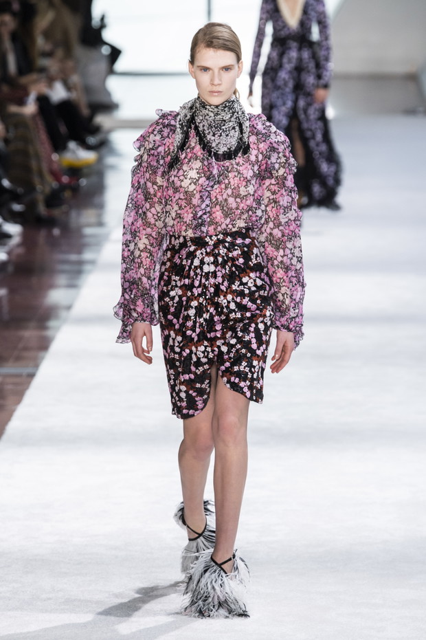 Pokaz Giambattista Valli AW19
